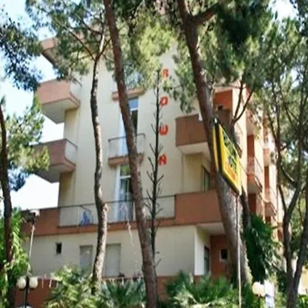 Brown Aparthotel